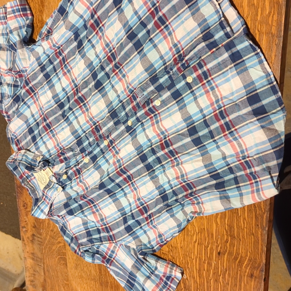 Men's St Johns Bay lightweight short sleeve button down plaid shirt